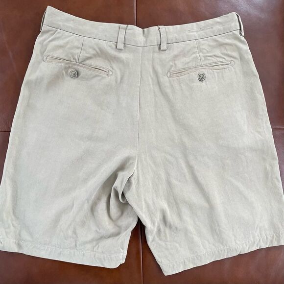 Tommy Bahama Silk Blend Khaki Front Pleat Shorts 34 9” Inseam - Picture 4 of 8